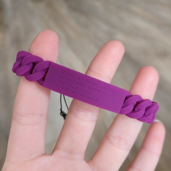 Marc by Marc Jacobs NWT Purple Silicone Bracelet - Picture 3 of 4